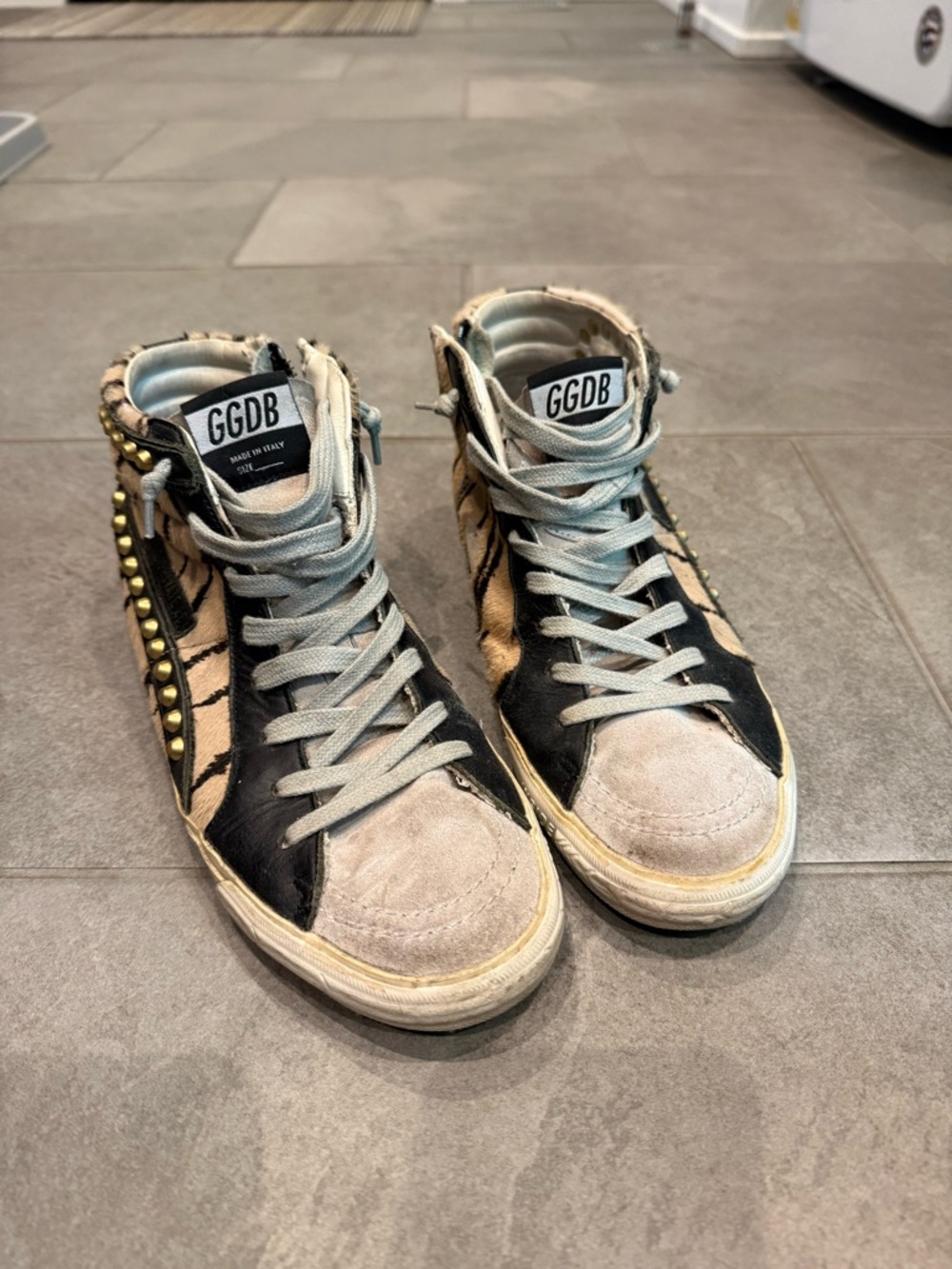 Golden Goose Private Edition Hi-Top Sneakers in Tiger Print with Stud Details - Picture 2 of 7